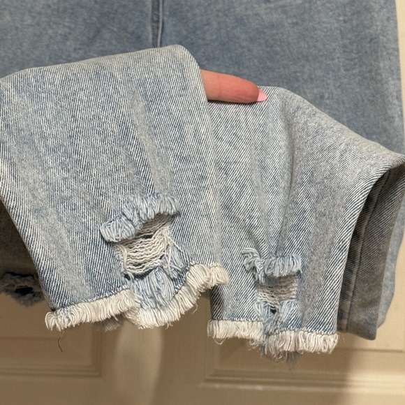 Tinseltown whitewash jeans (women’s size 7) - Picture 5 of 9